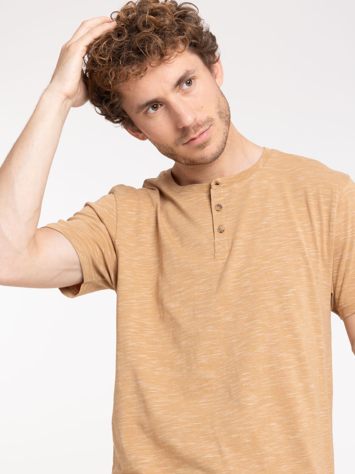 T-shirt col rond boutonné homme