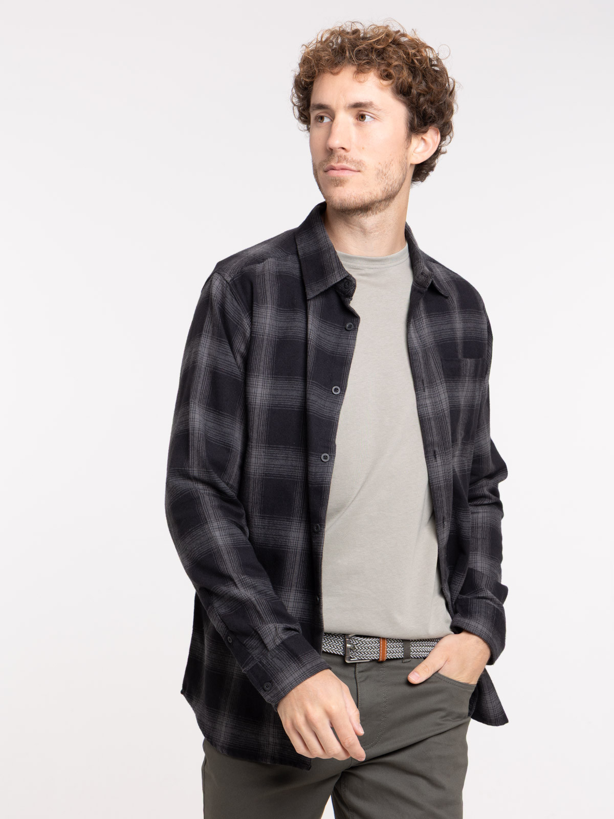 Chemise à carreaux noire homme