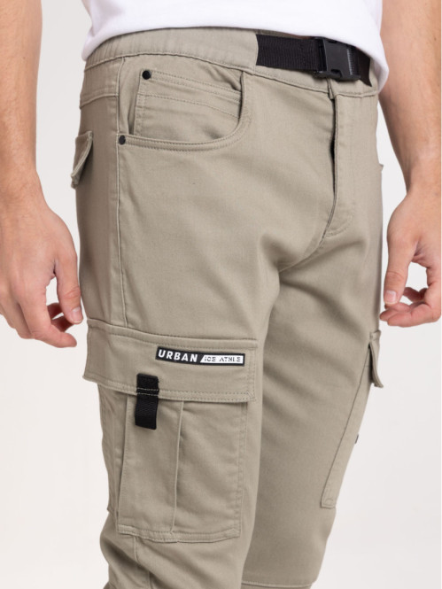 Pantalon avec ceinture...