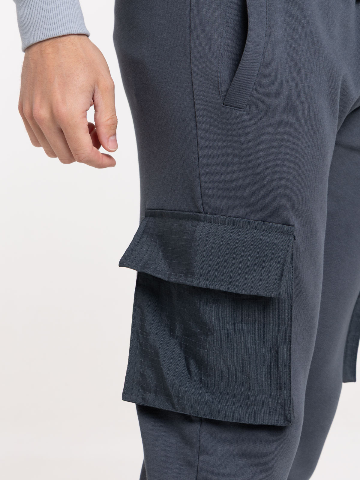 Pantalon cargo multipoches homme