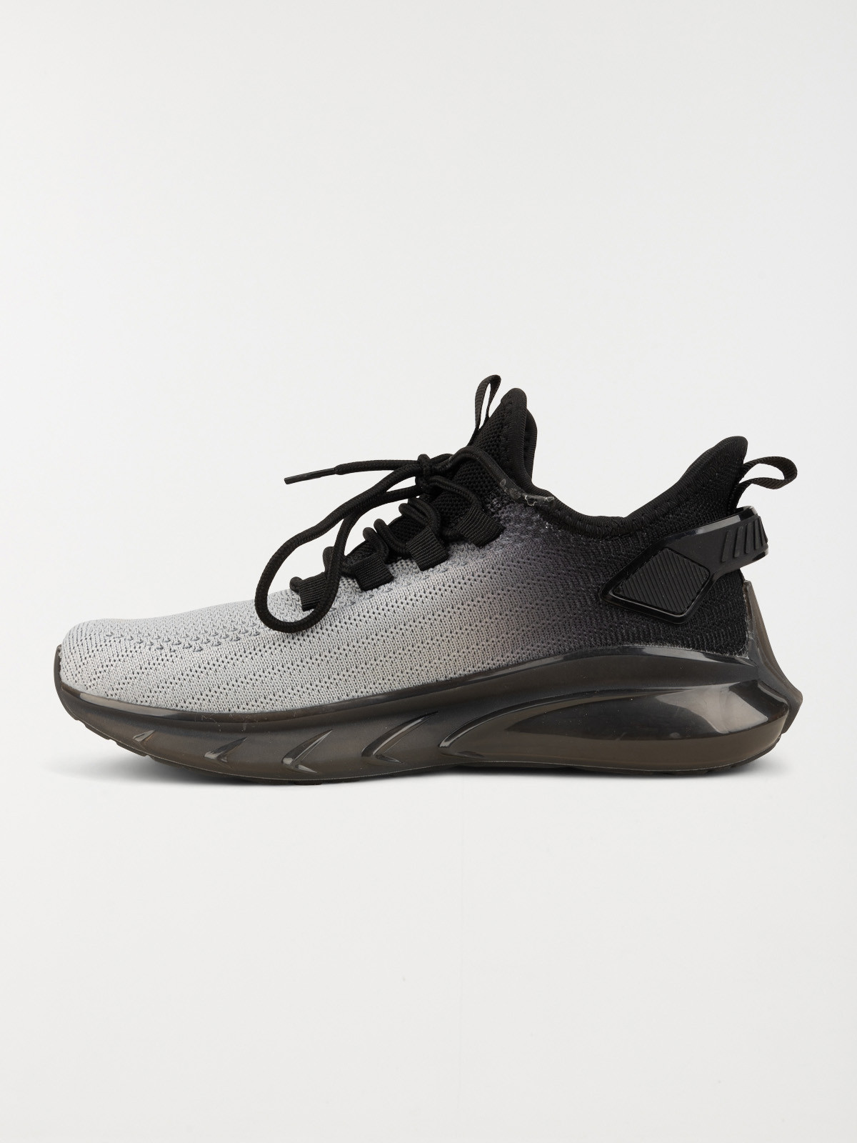 Baskets noires de sport garçon (36-39)