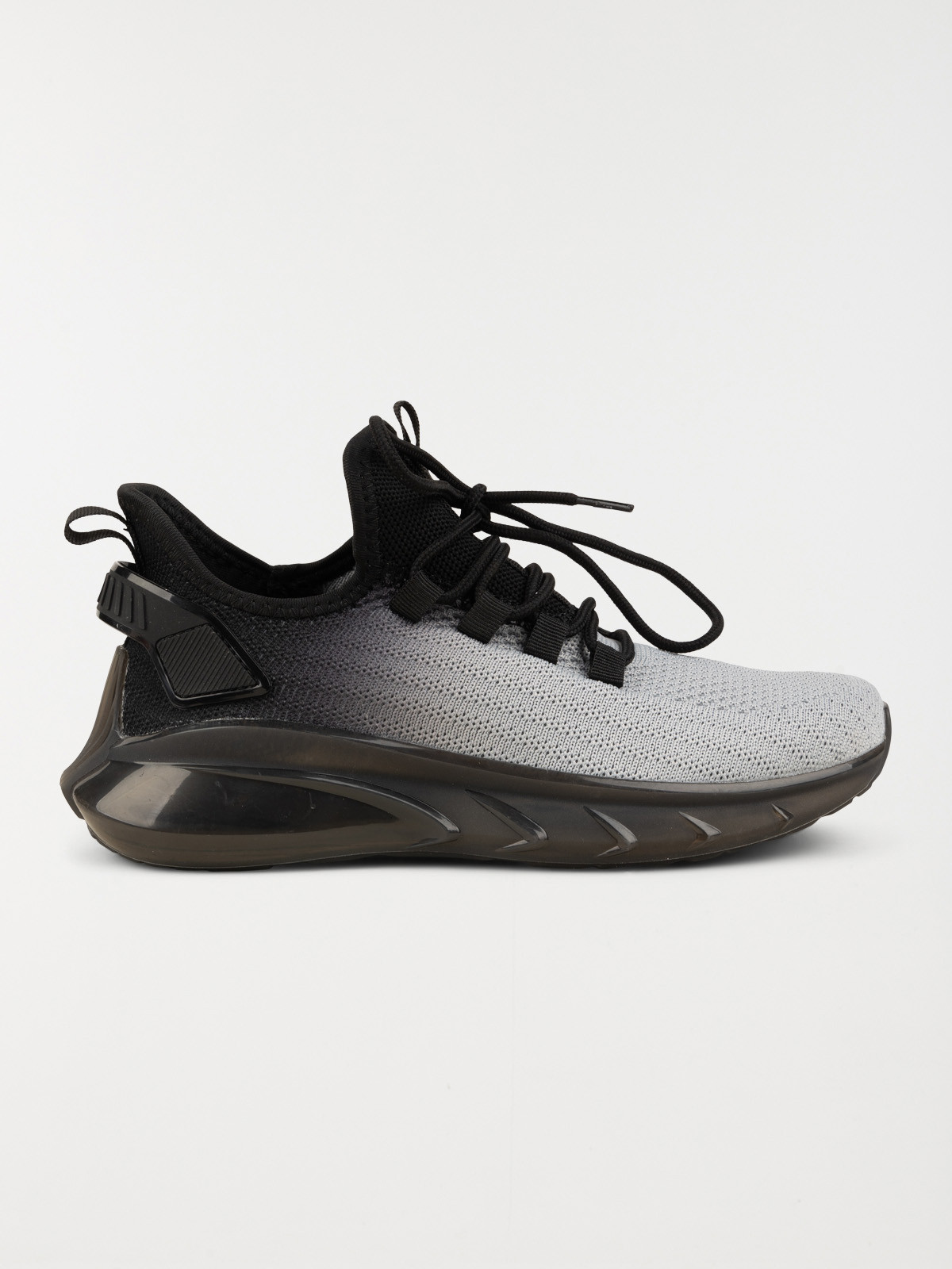Baskets noires de sport garçon (36-39)