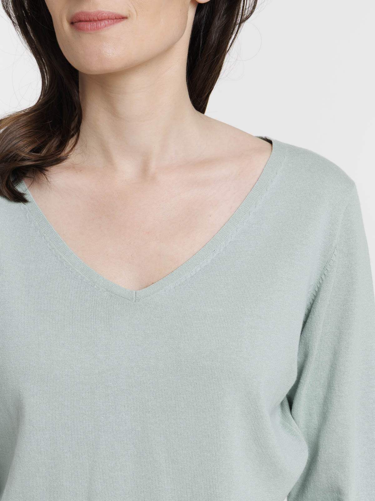 Pull fin col V jade femme Pull fin col V jade femme