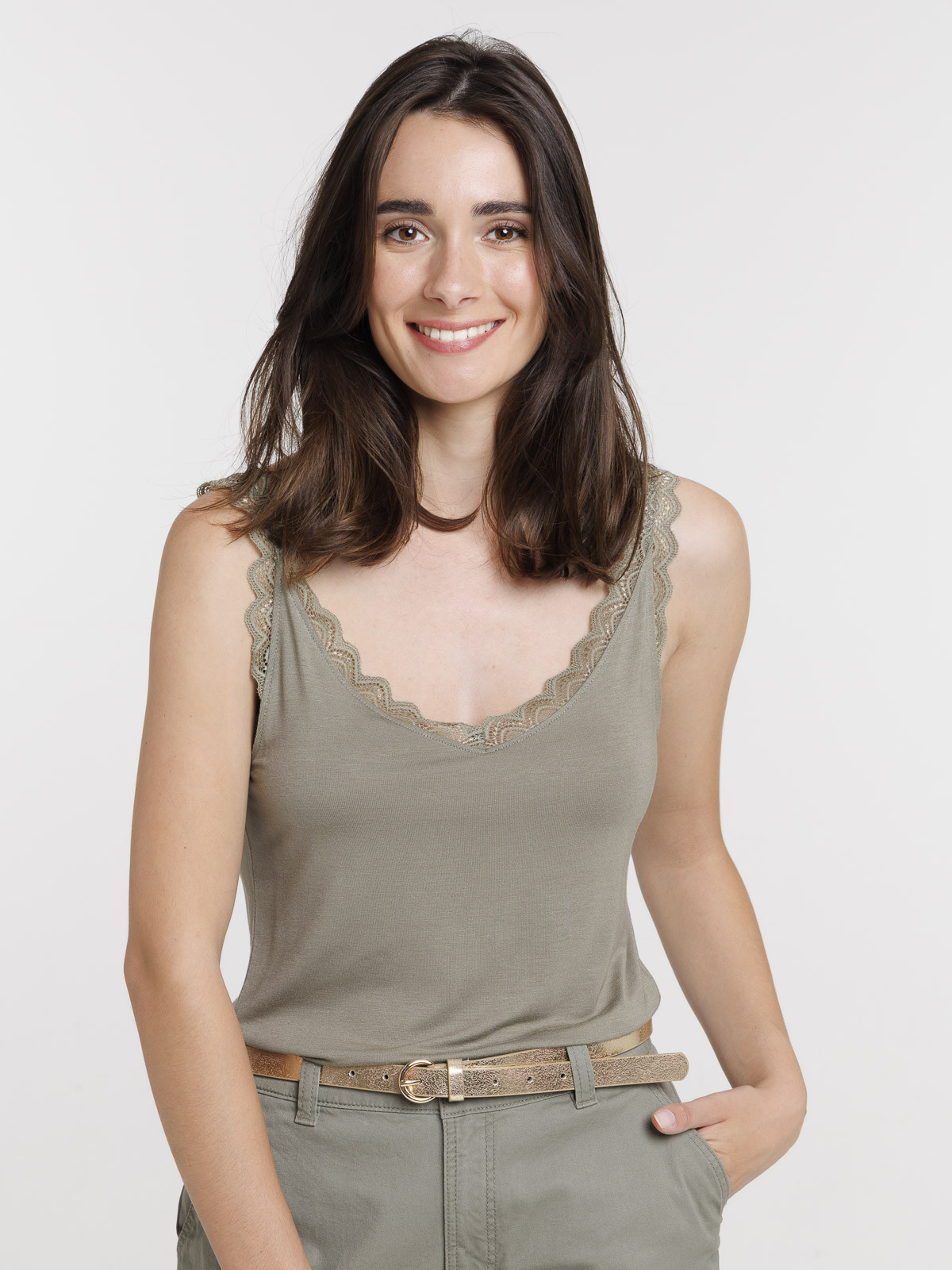 Débardeur col V dentelle tilleul femme