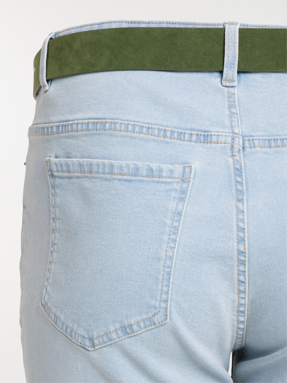 Jean mom ceinturé grande taille femme