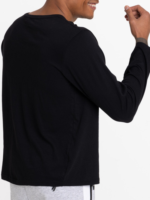 T-shirt noir manches longues homme T-shirt noir manches longues homme