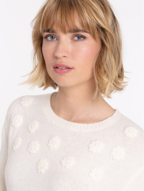 Pull écru fleurs femme