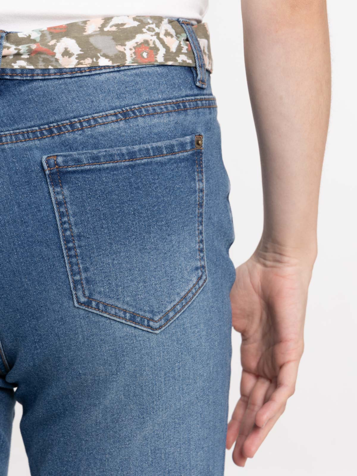 Jean flare ceinturé stone femme Jean flare ceinturé stone femme