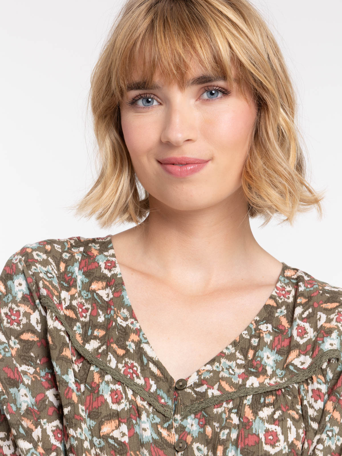 Chemise manches longues fleurie femme Chemise manches longues fleurie femme