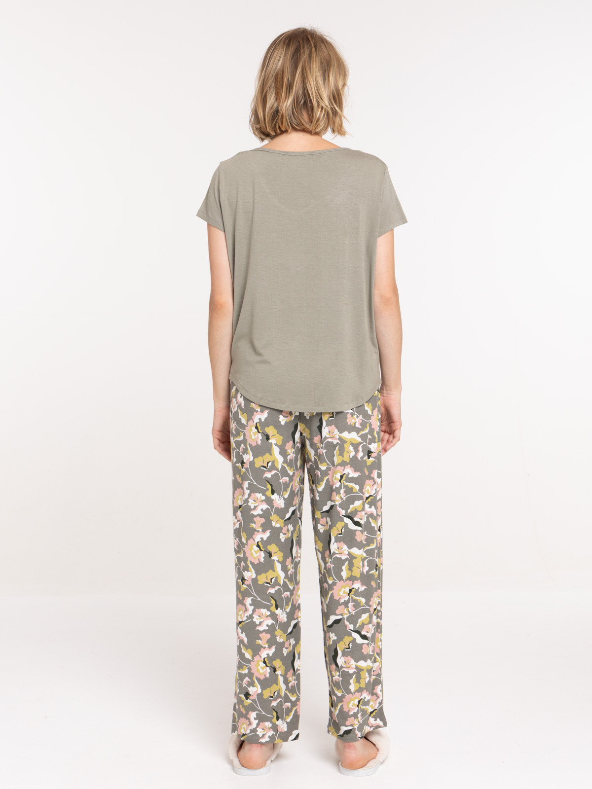 Pyjama motif floral femme Pyjama motif floral femme