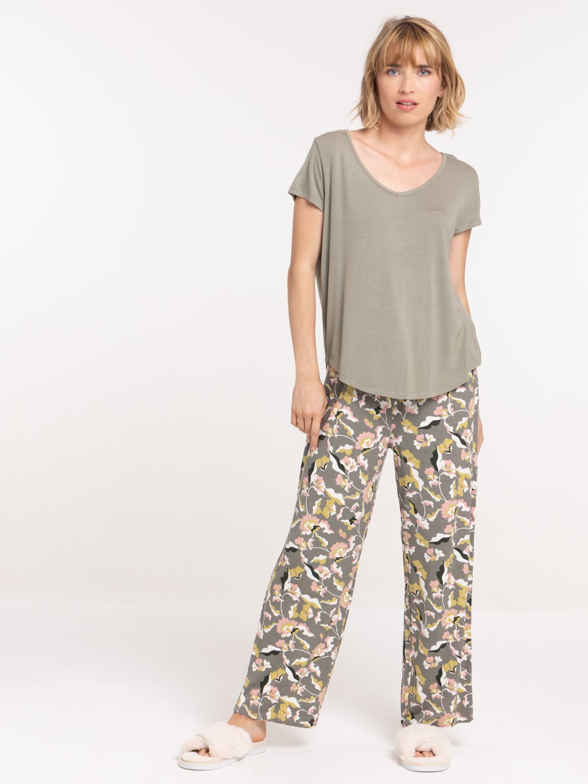 Pyjama motif floral femme