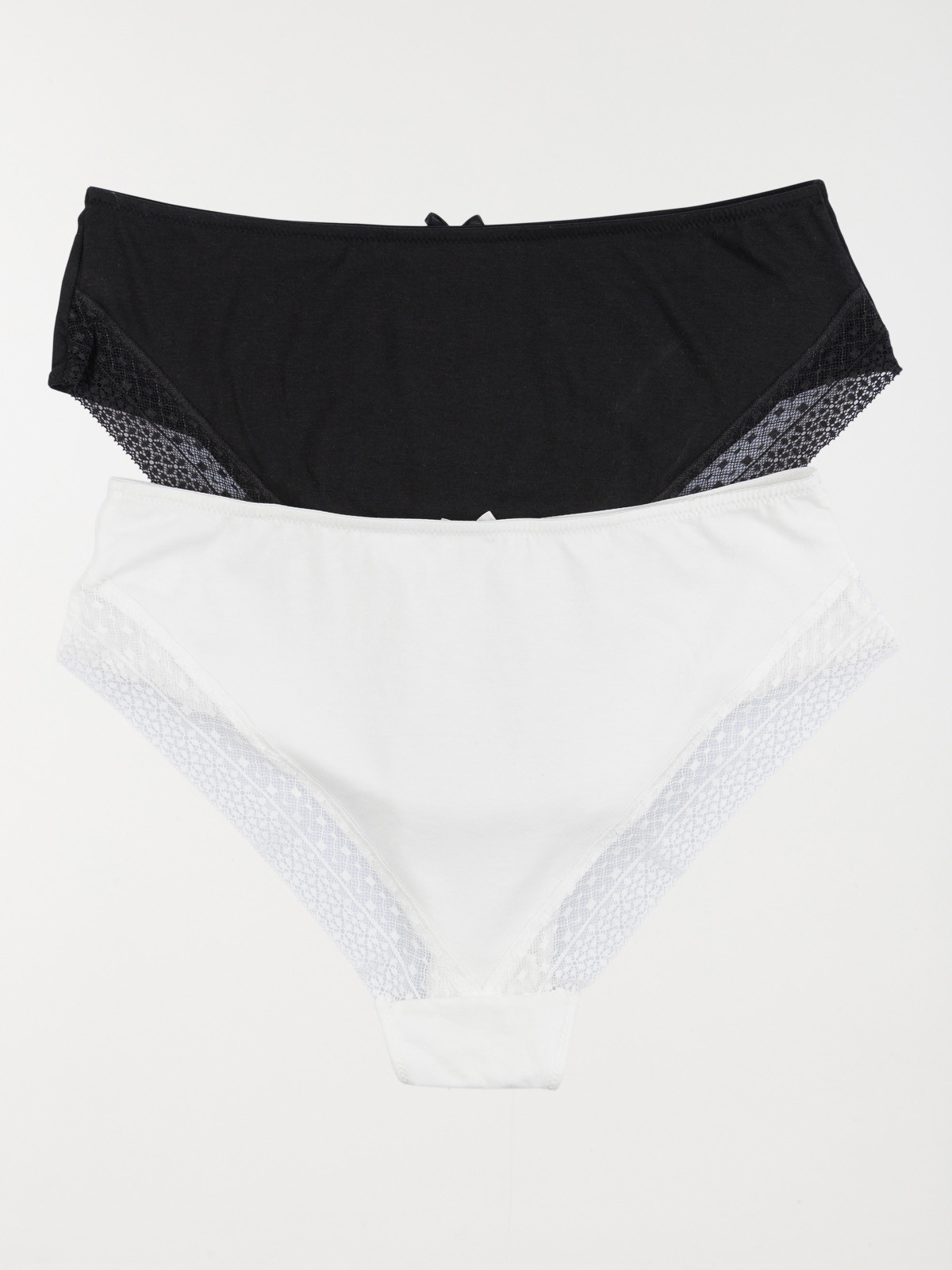 Lot shorties grande taille femme (46-56) Lot shorties grande taille femme (46-56)