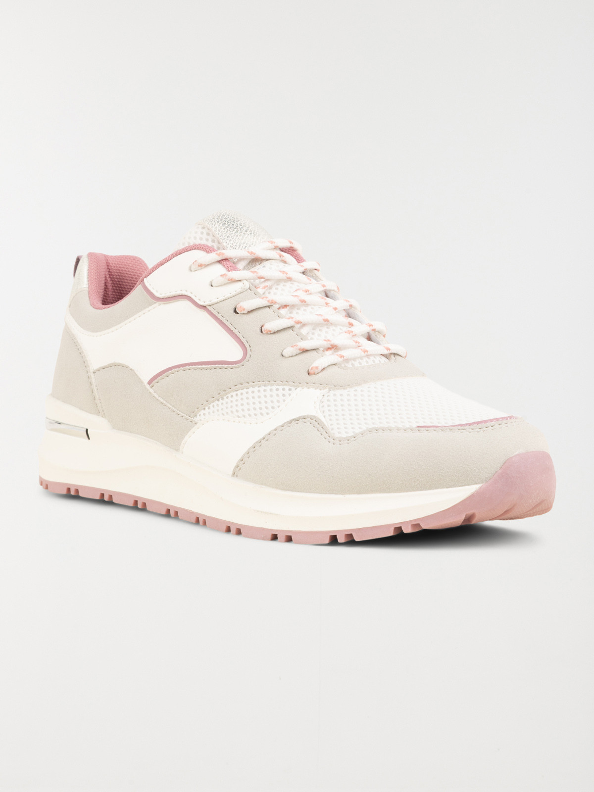 Basket blanche femme (36-41) Basket blanche femme (36-41)