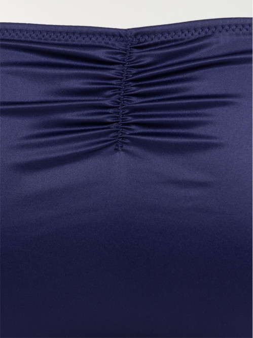 Culotte satinée et dentelle...