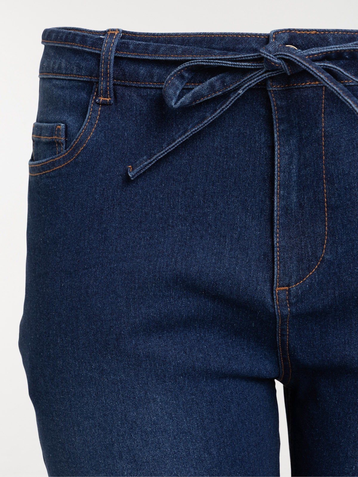 Jean droit brut grande taille femme Jean droit brut grande taille femme