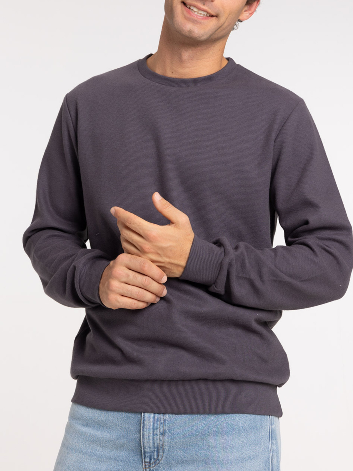 Pull bleuâtre col rond homme Pull bleuâtre col rond homme