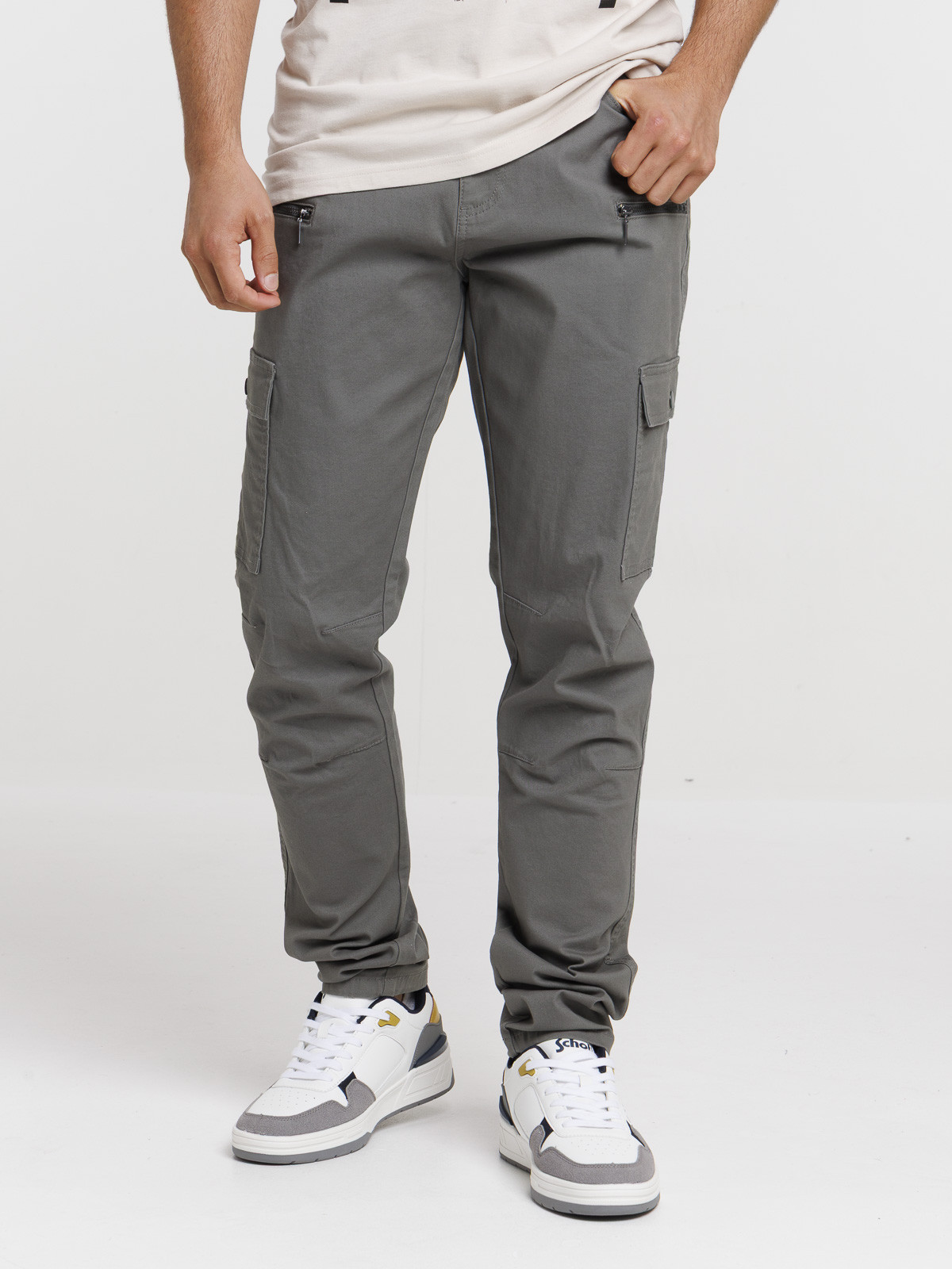Pantalon homme coupe cargo