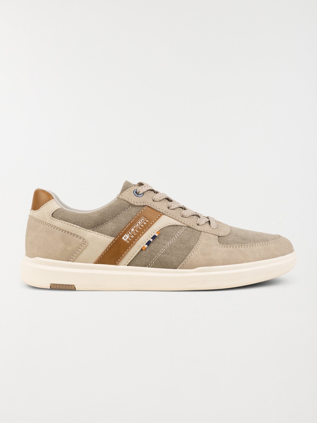 Basket homme coloris beige (41-46) Basket homme coloris beige (41-46)