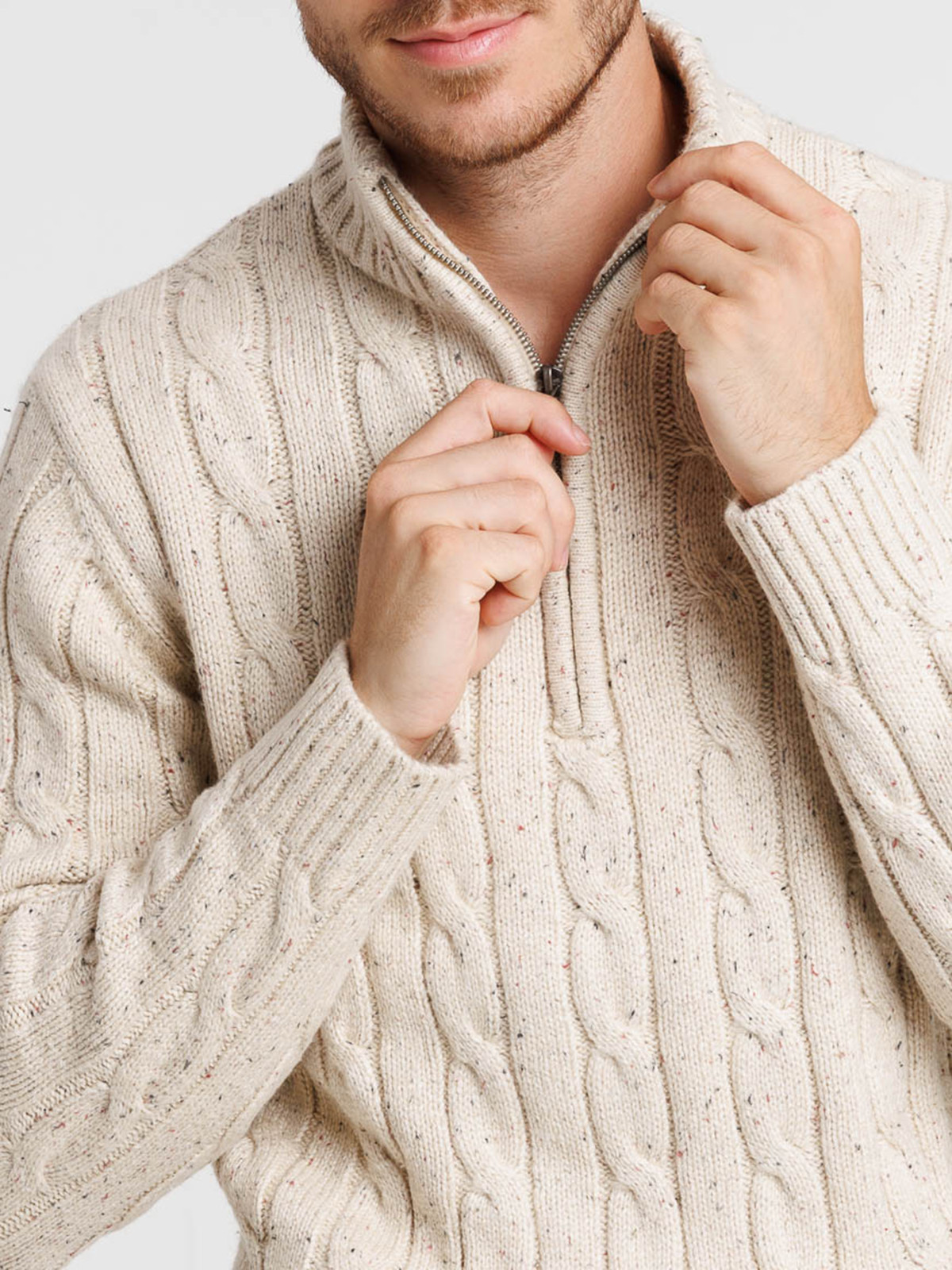 Pull col montant maille torsadée homme Pull col montant maille torsadée homme