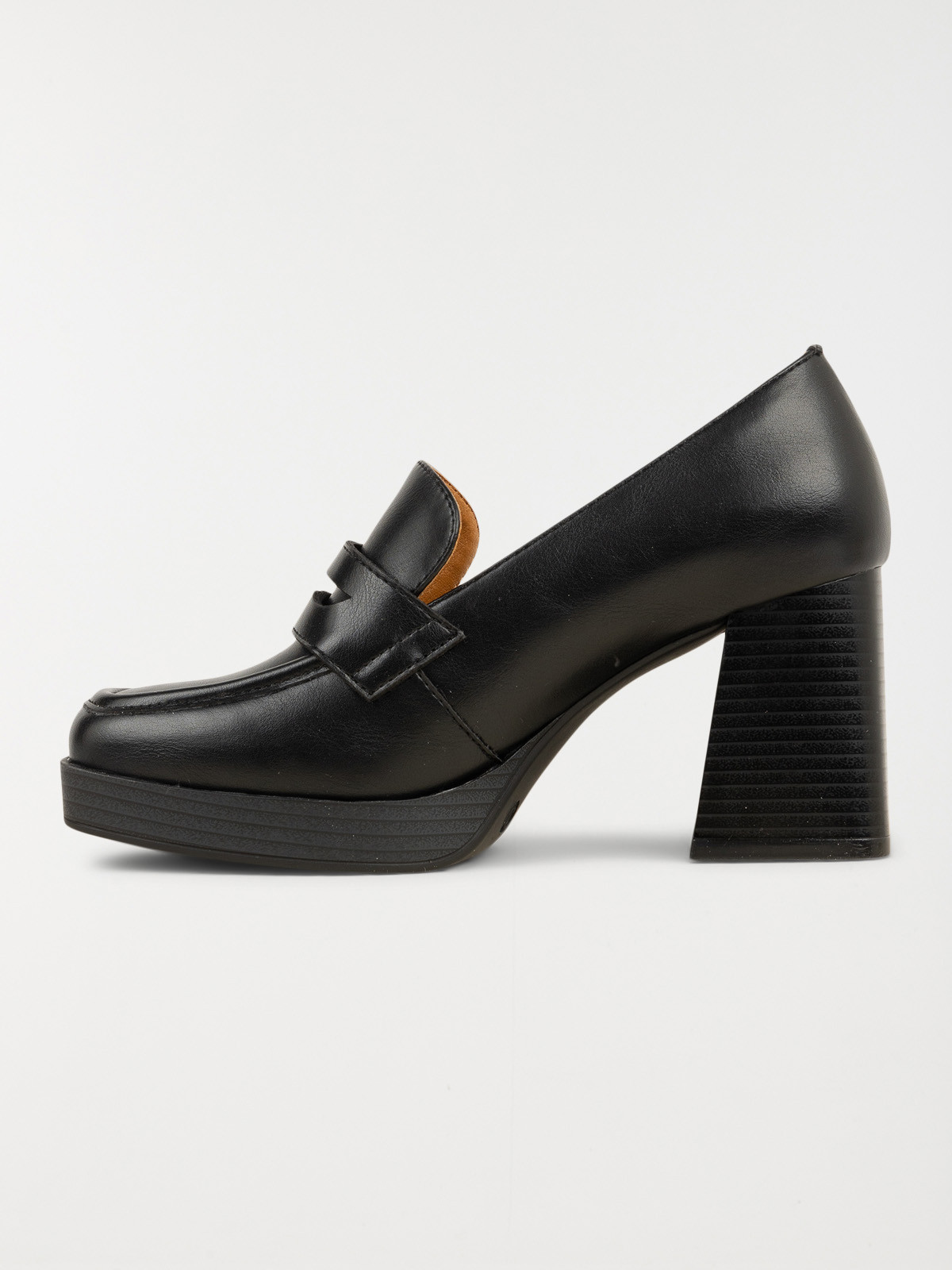 Mocassins noirs à talon femme (36-41) Mocassins noirs à talon femme (36-41)