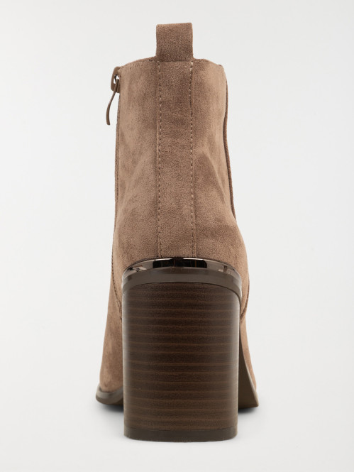 Bottines à talon taupe...