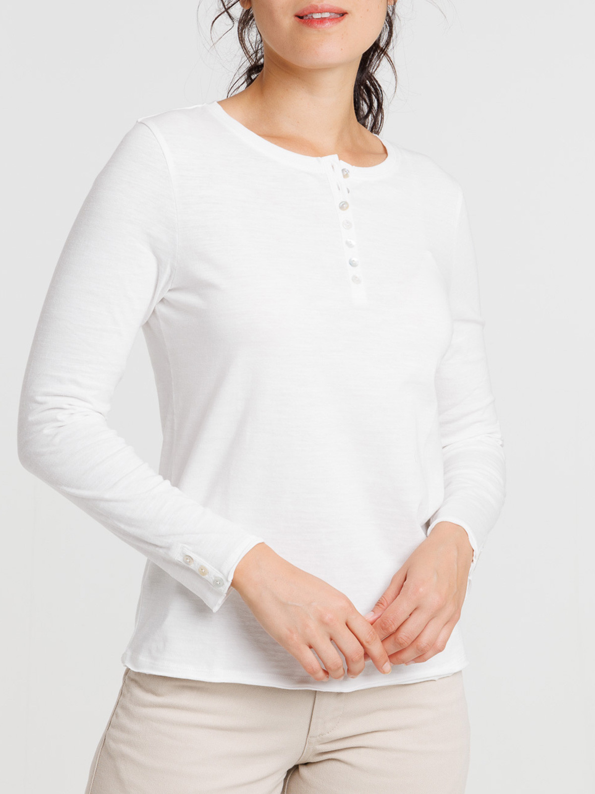 T-shirt col rond boutonné écru femme