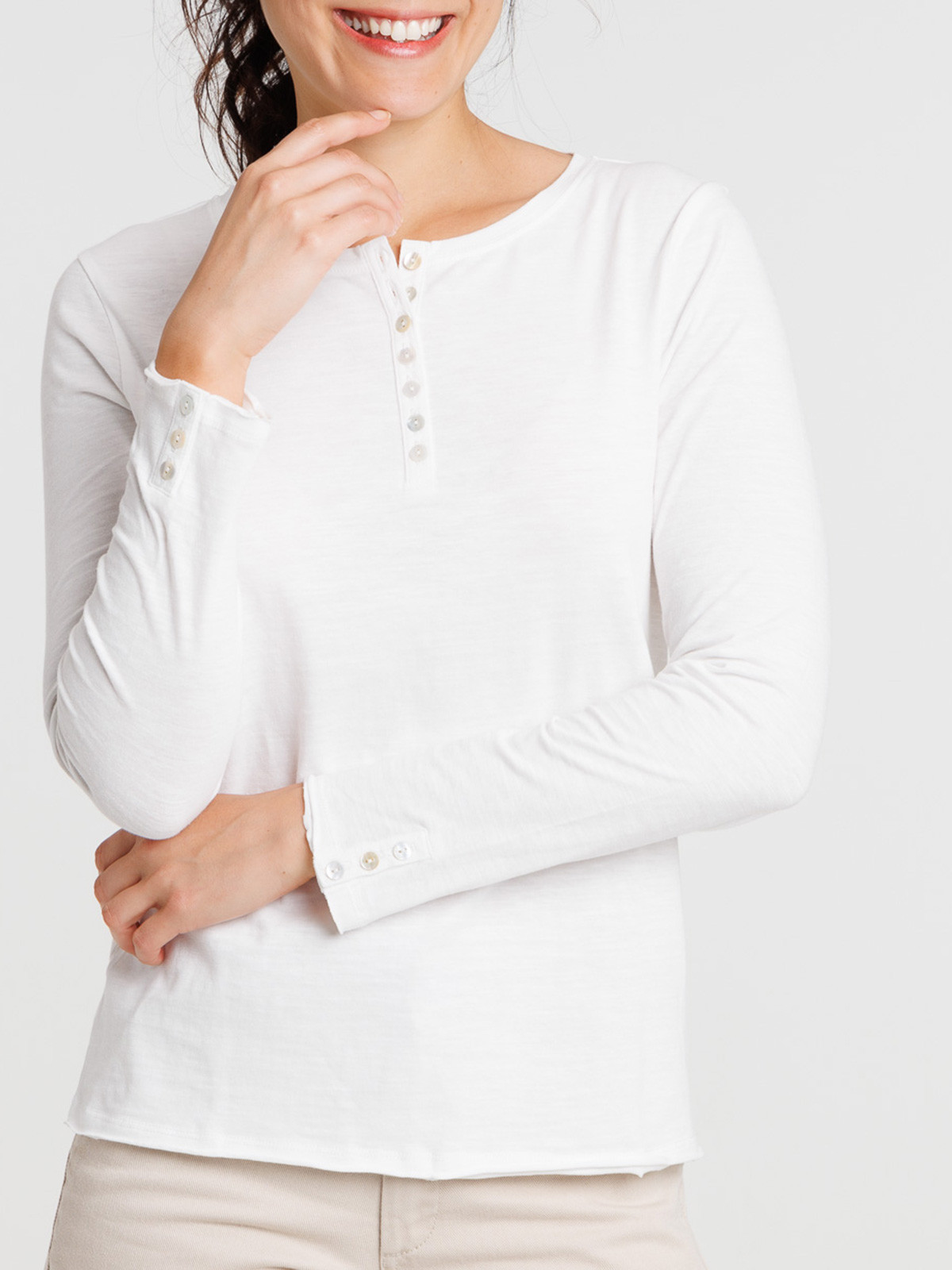 T-shirt col rond boutonné écru femme