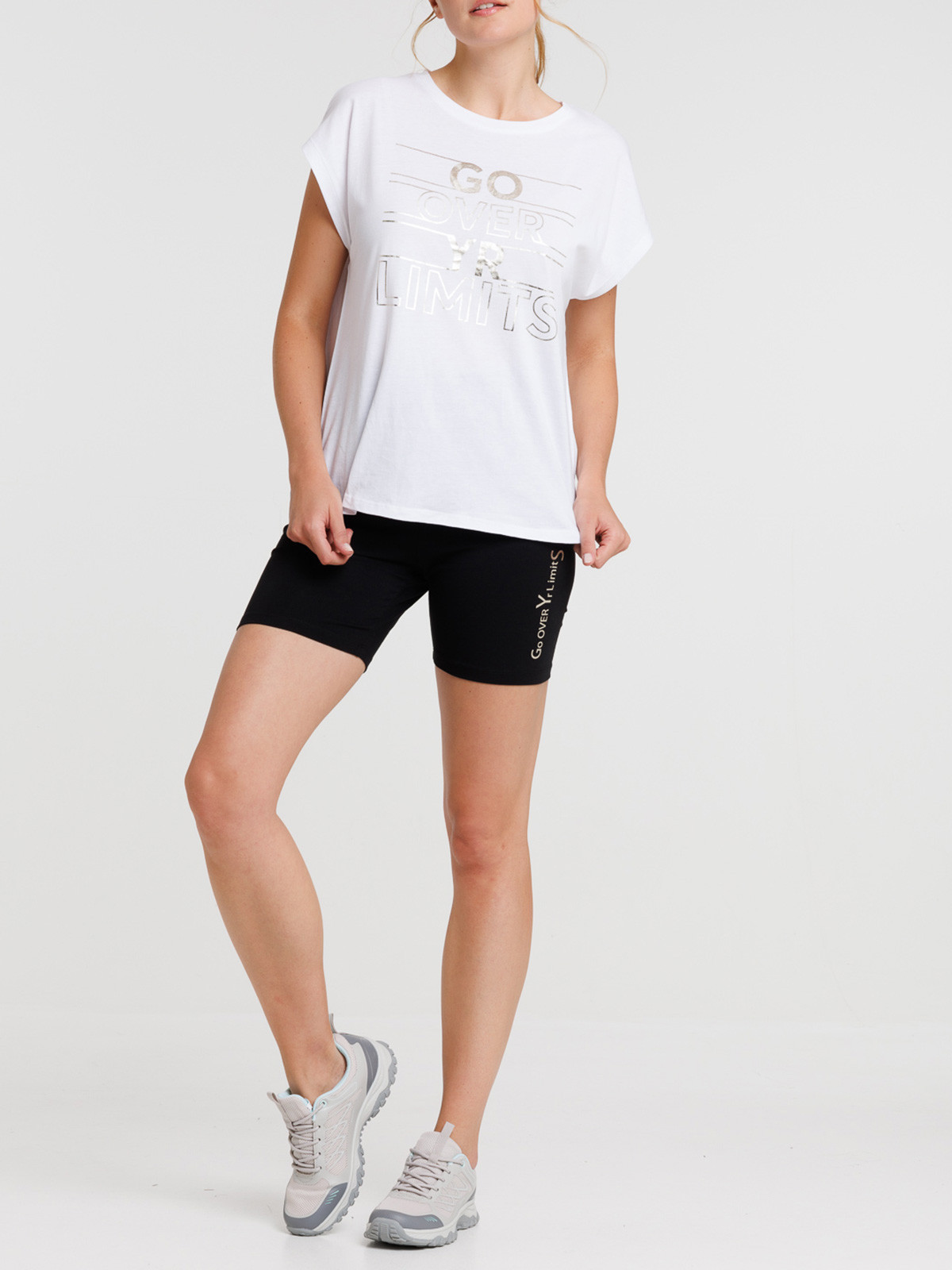 Cycliste sport noir femme