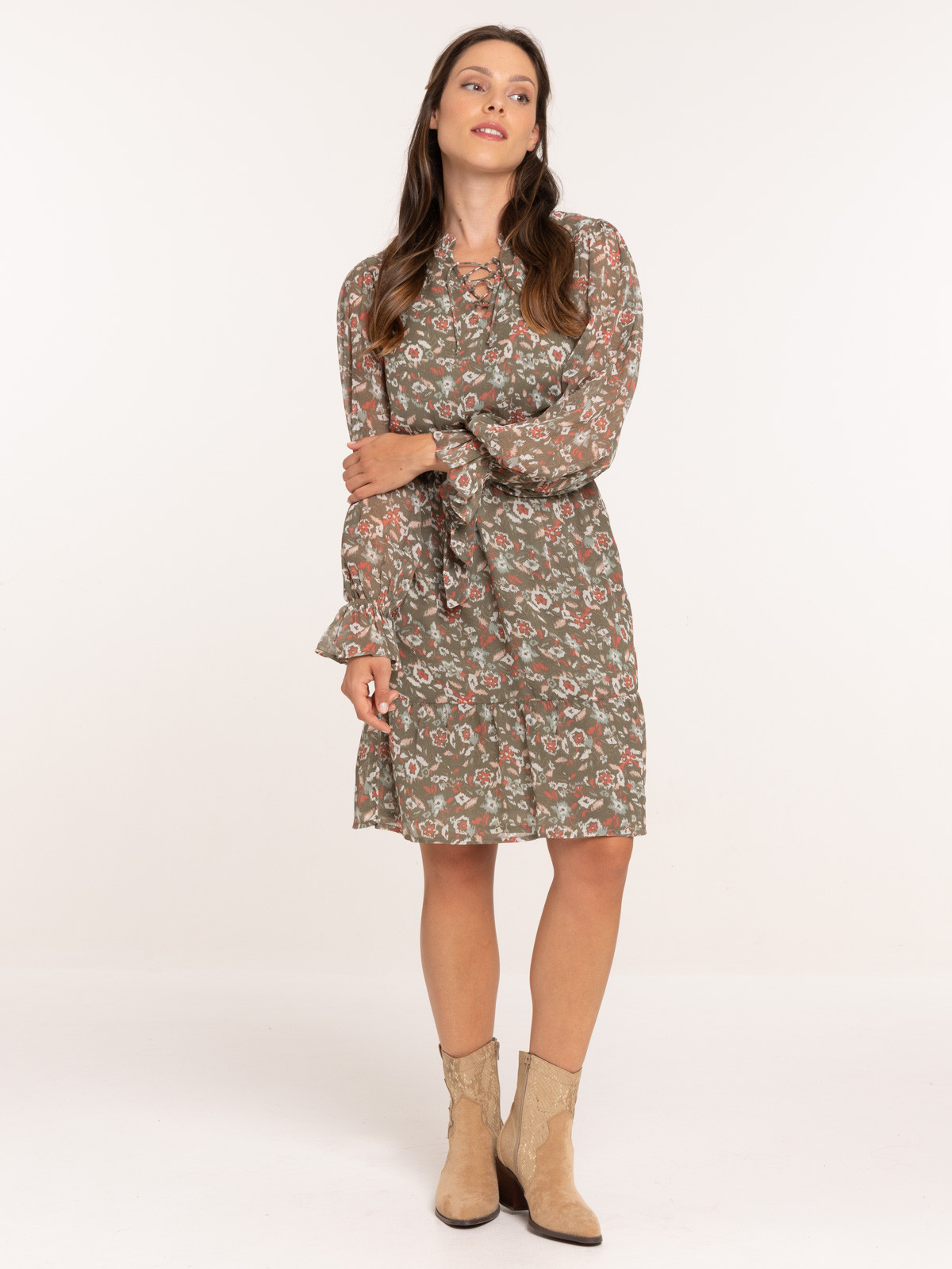 Robe courte fleurie femme