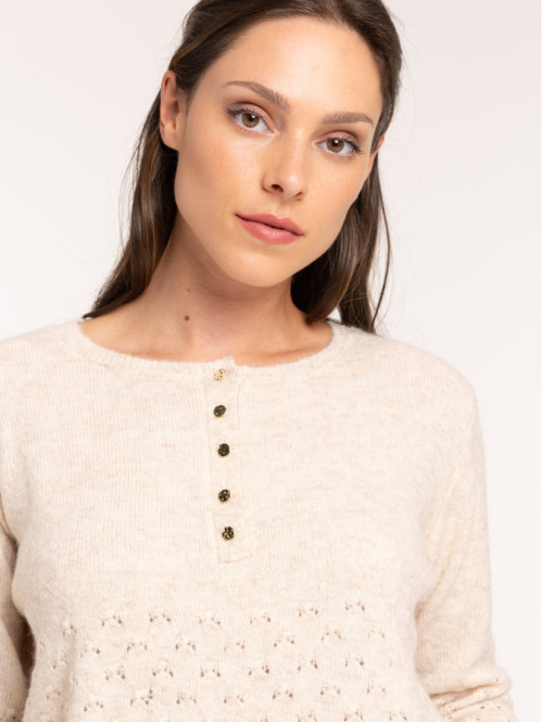 Pull maille ajouré boutonné...
