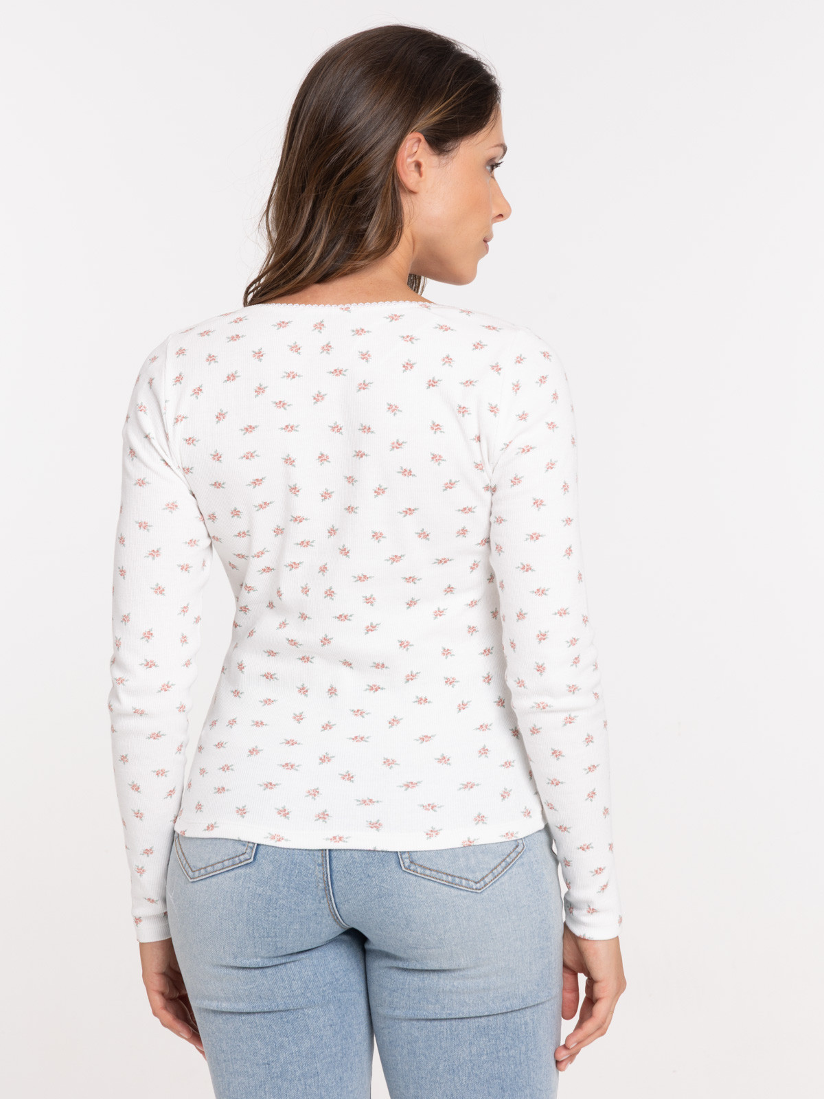 T-shirt manches longues fleuri femme T-shirt manches longues fleuri femme