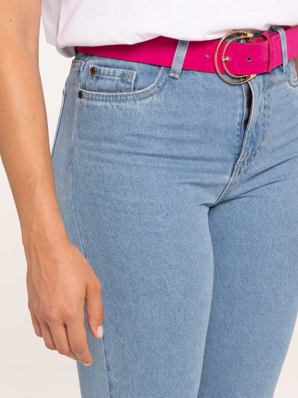 Jean mom ceinturé double stone femme