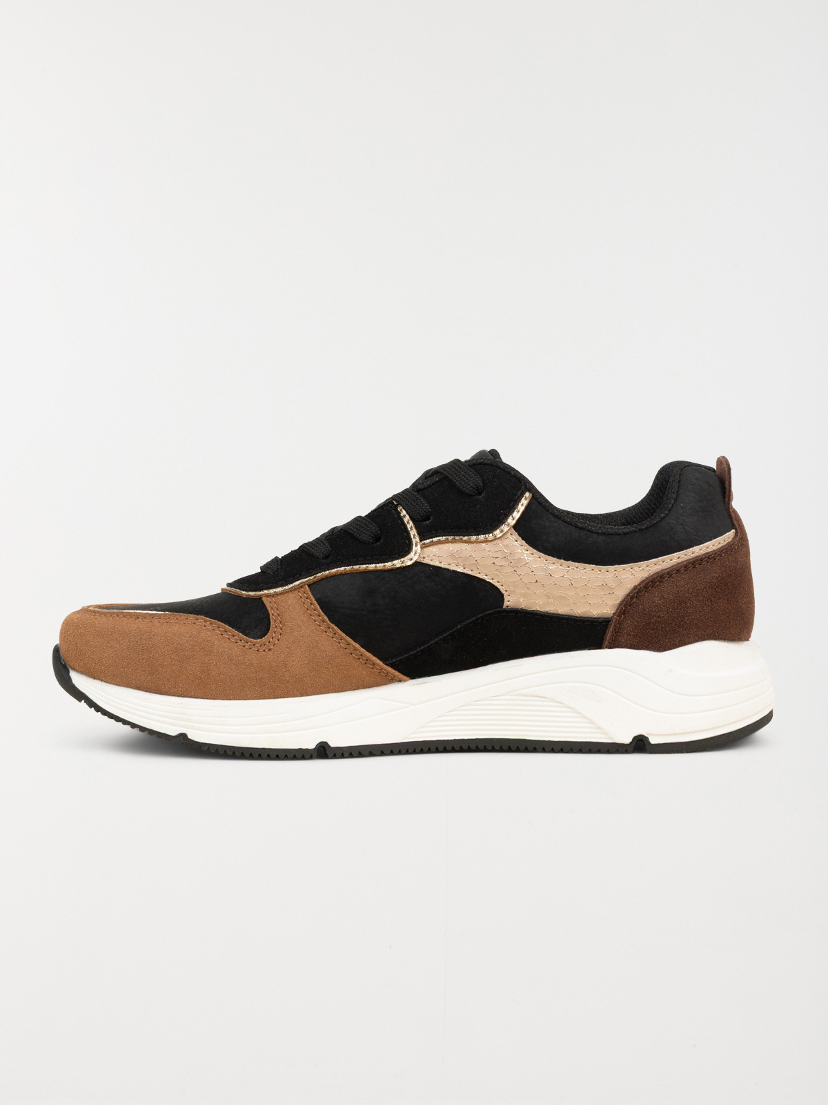 Baskets basses noires femme (36-41) Baskets basses noires femme (36-41)