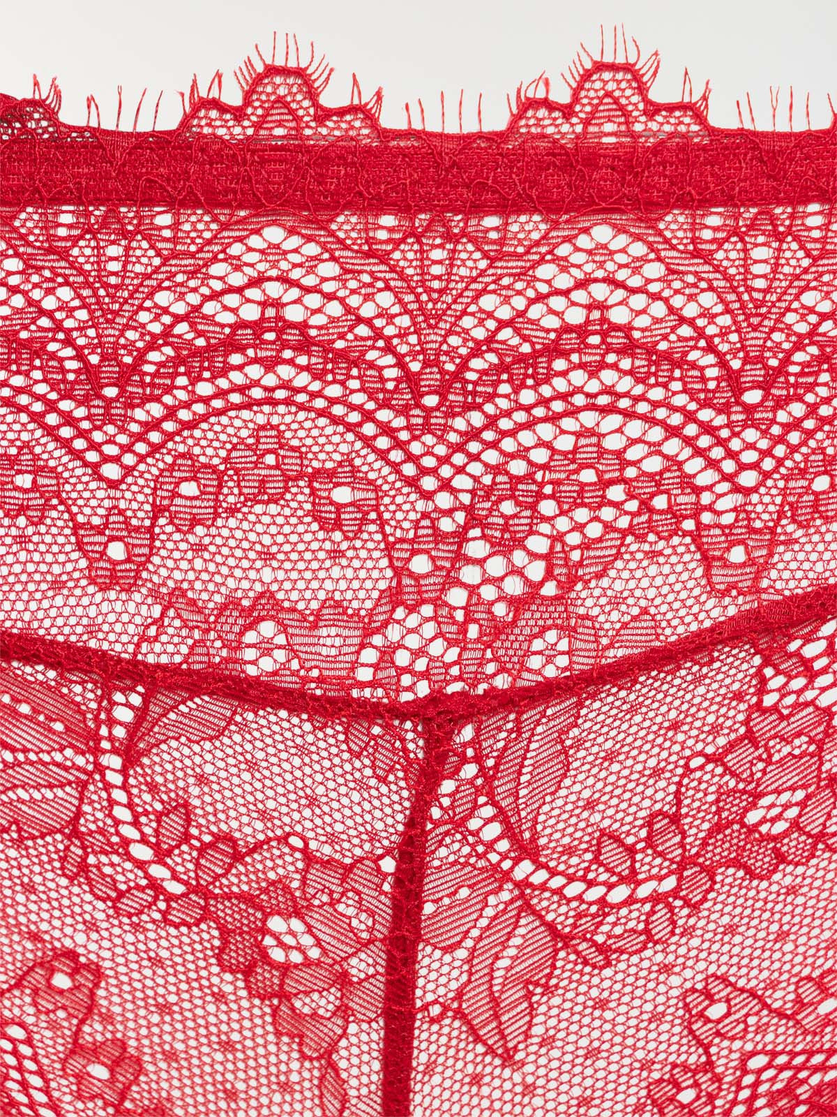 Tanga dentelle rouge grande taille femme