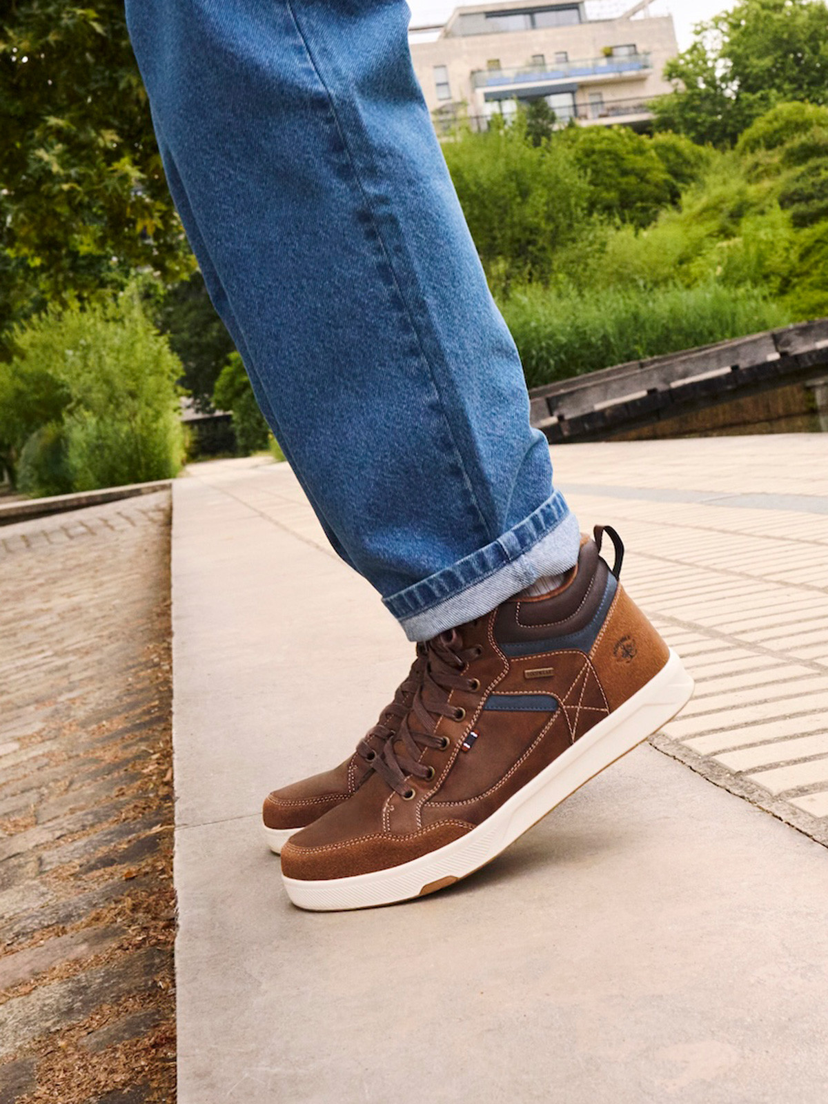 Boots marrons à lacets homme (40-46)