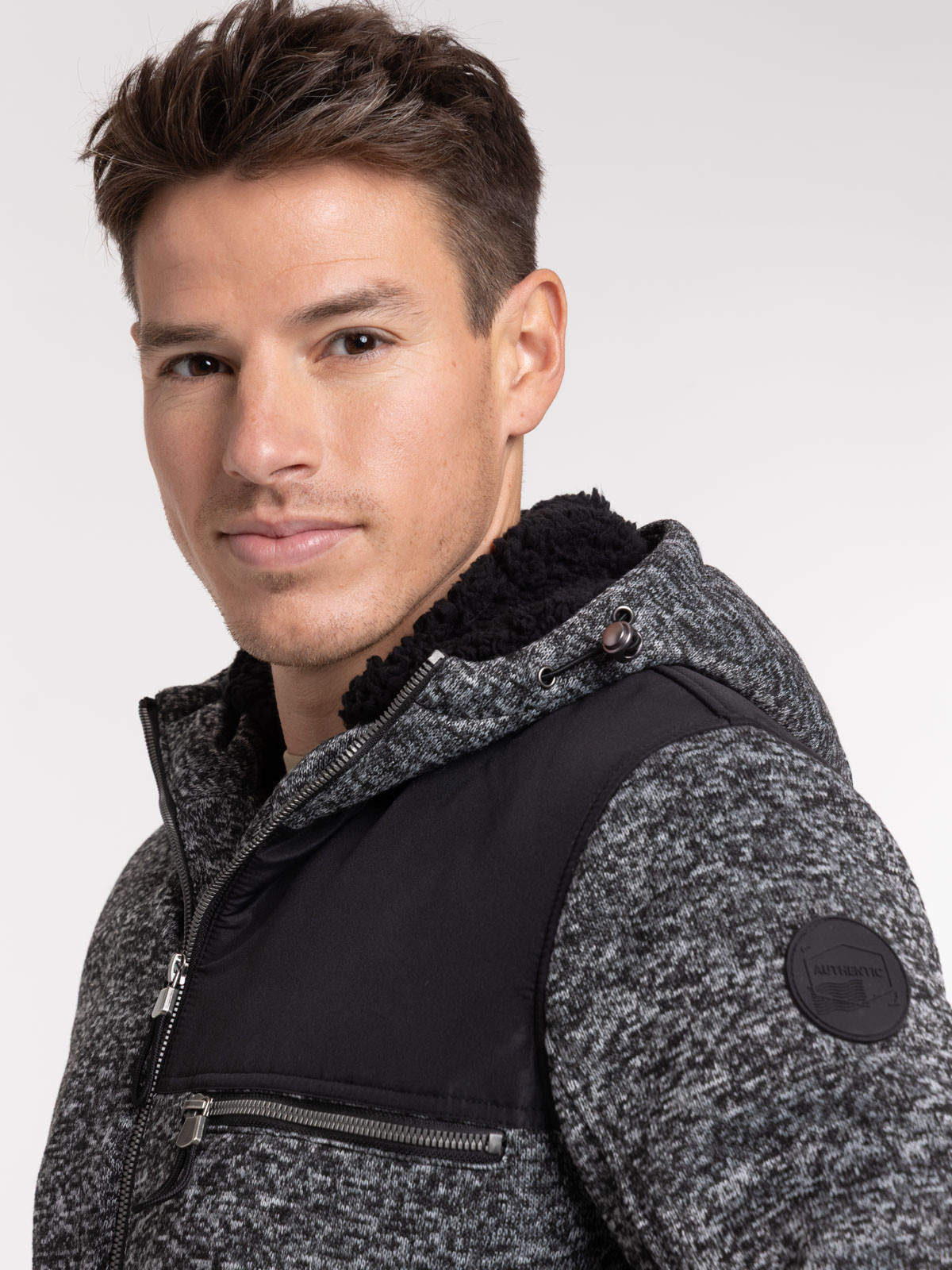 Sweat à capuche doublure sherpa homme