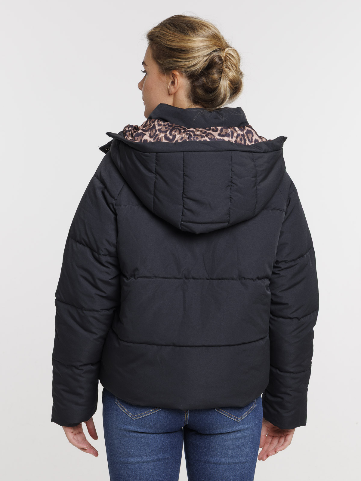 Doudoune courte à capuche léopard femme Doudoune courte à capuche léopard femme