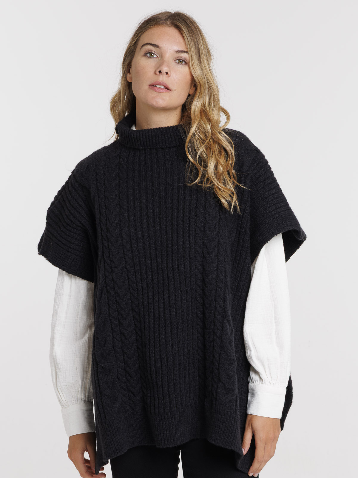 Poncho noir femme