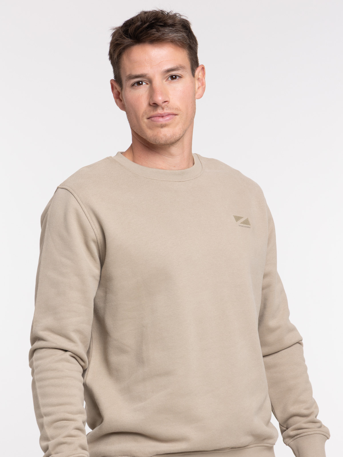 Sweat uni motif poitrine homme Sweat uni motif poitrine homme