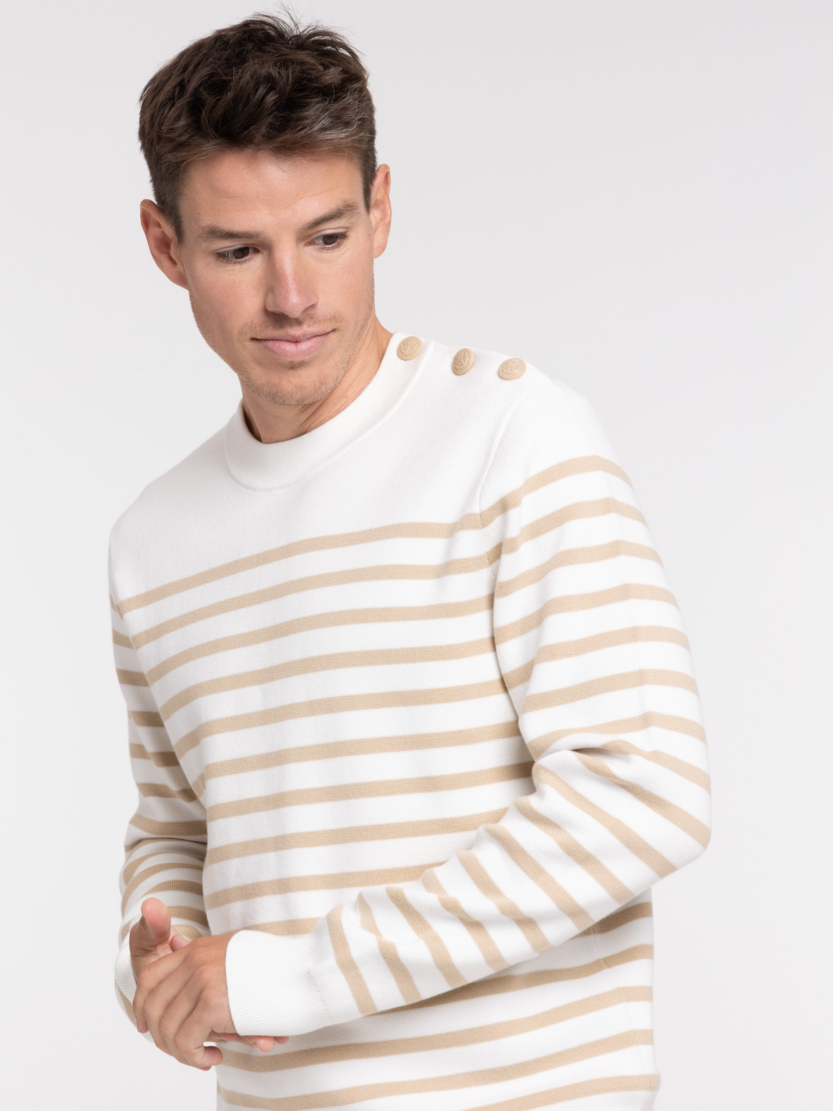 Pull rayé boutons épaule homme