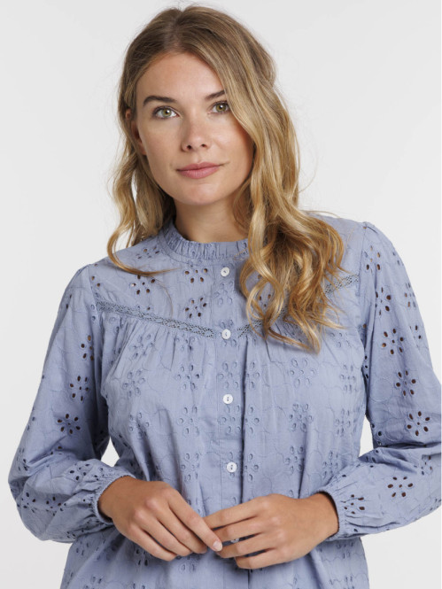 Chemise femme broderie...