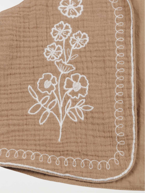 Gilet sans manches brodé...