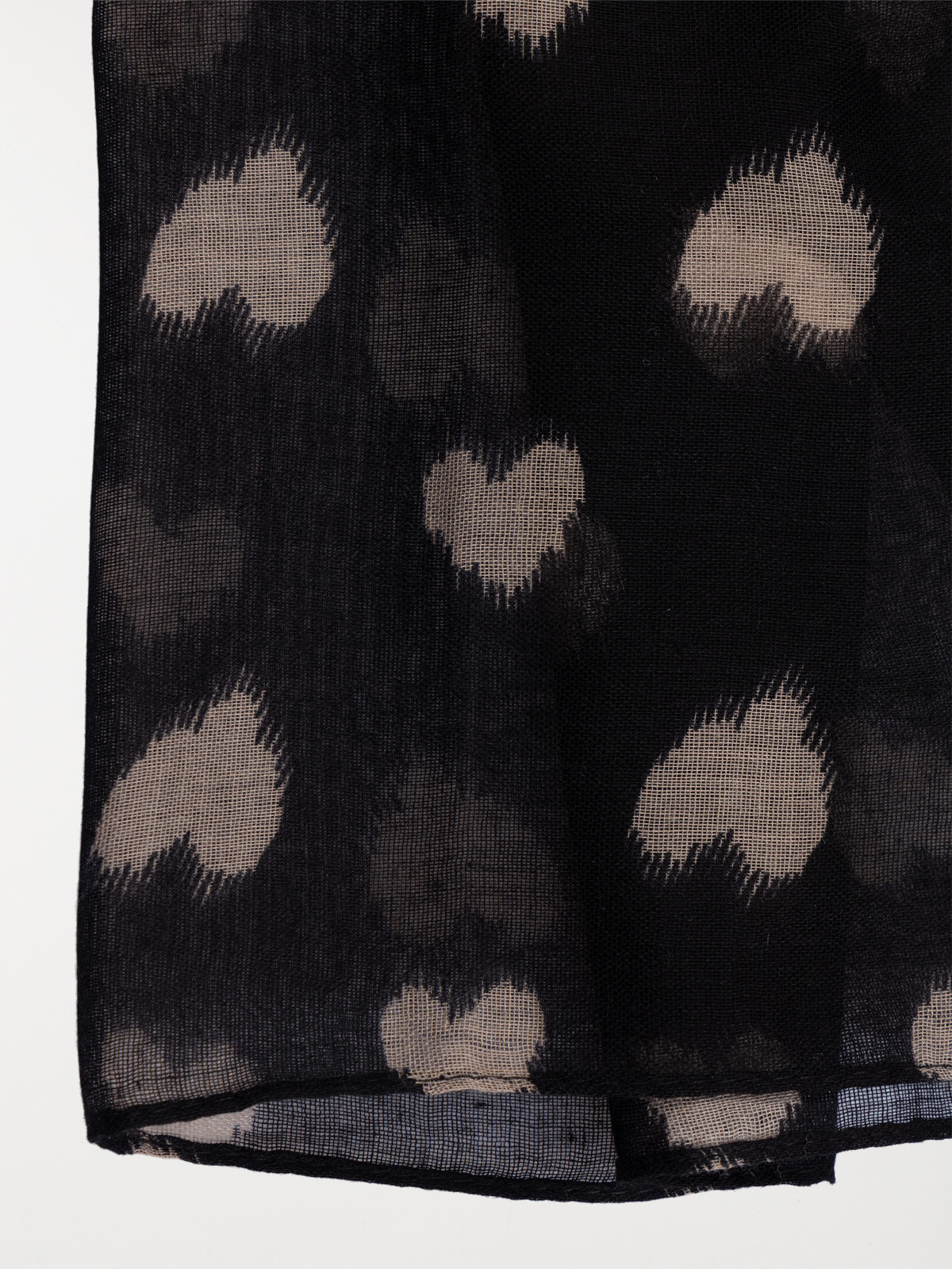 Foulard motif coeur femme