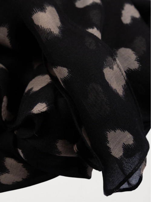 Foulard motif coeur femme