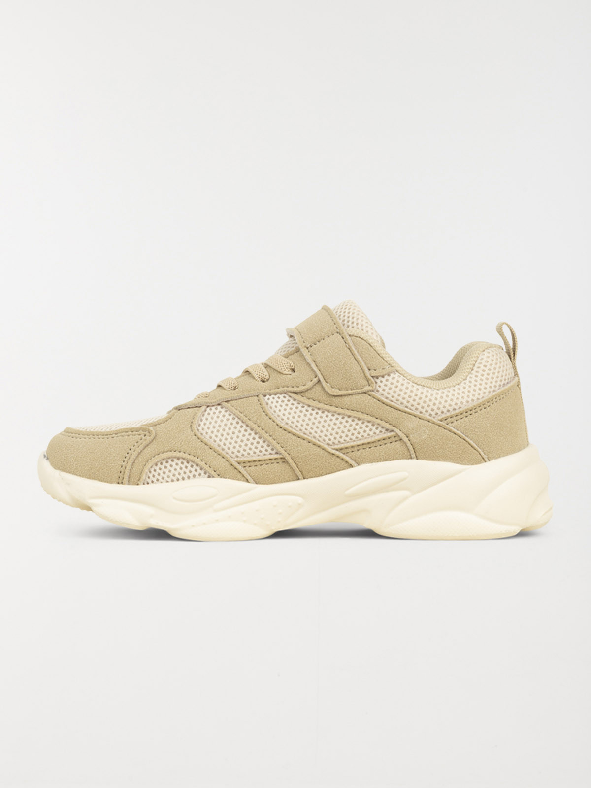 Basket de sport beige garçon (31-38)