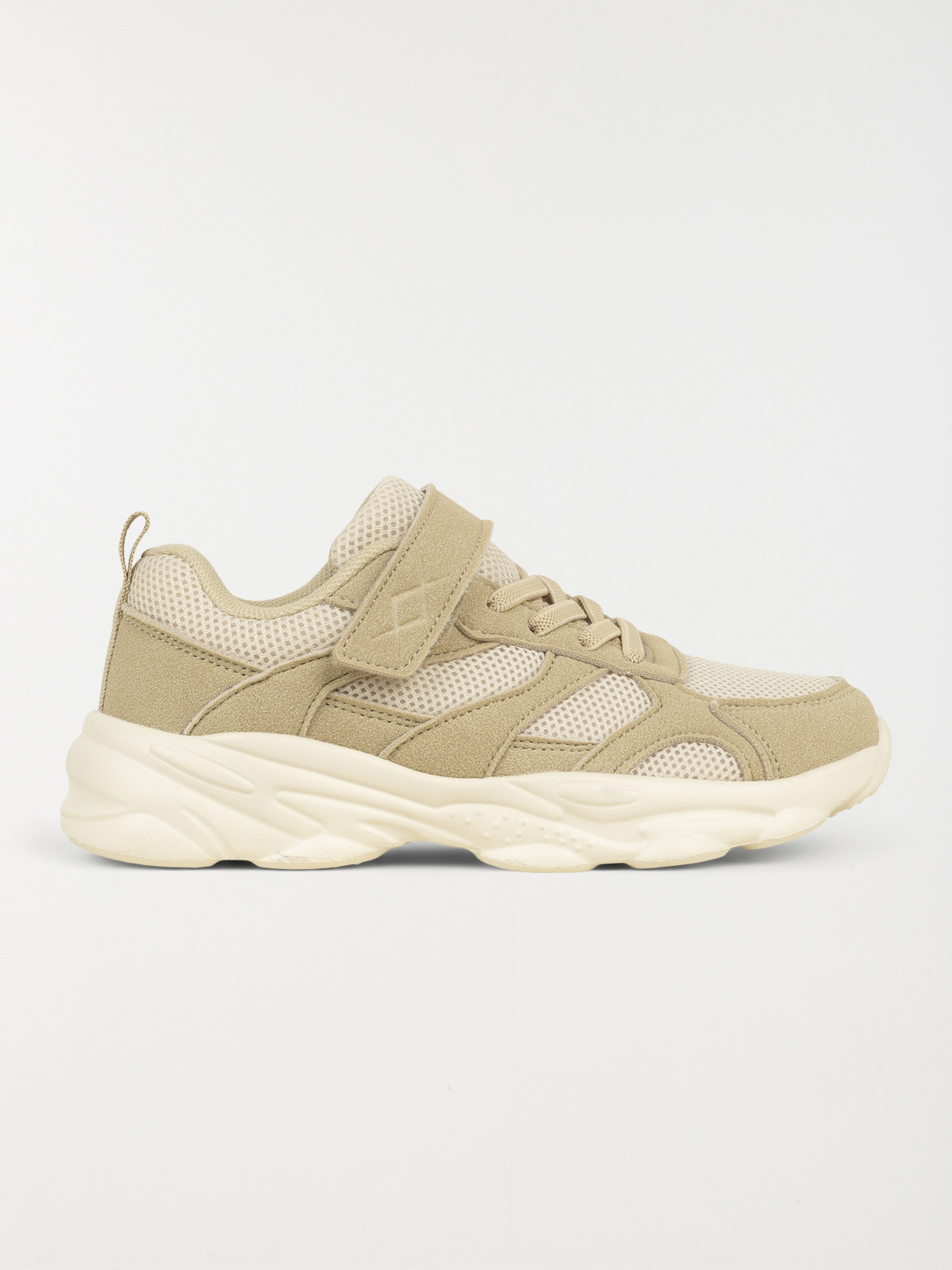 Basket de sport beige garçon (31-38)
