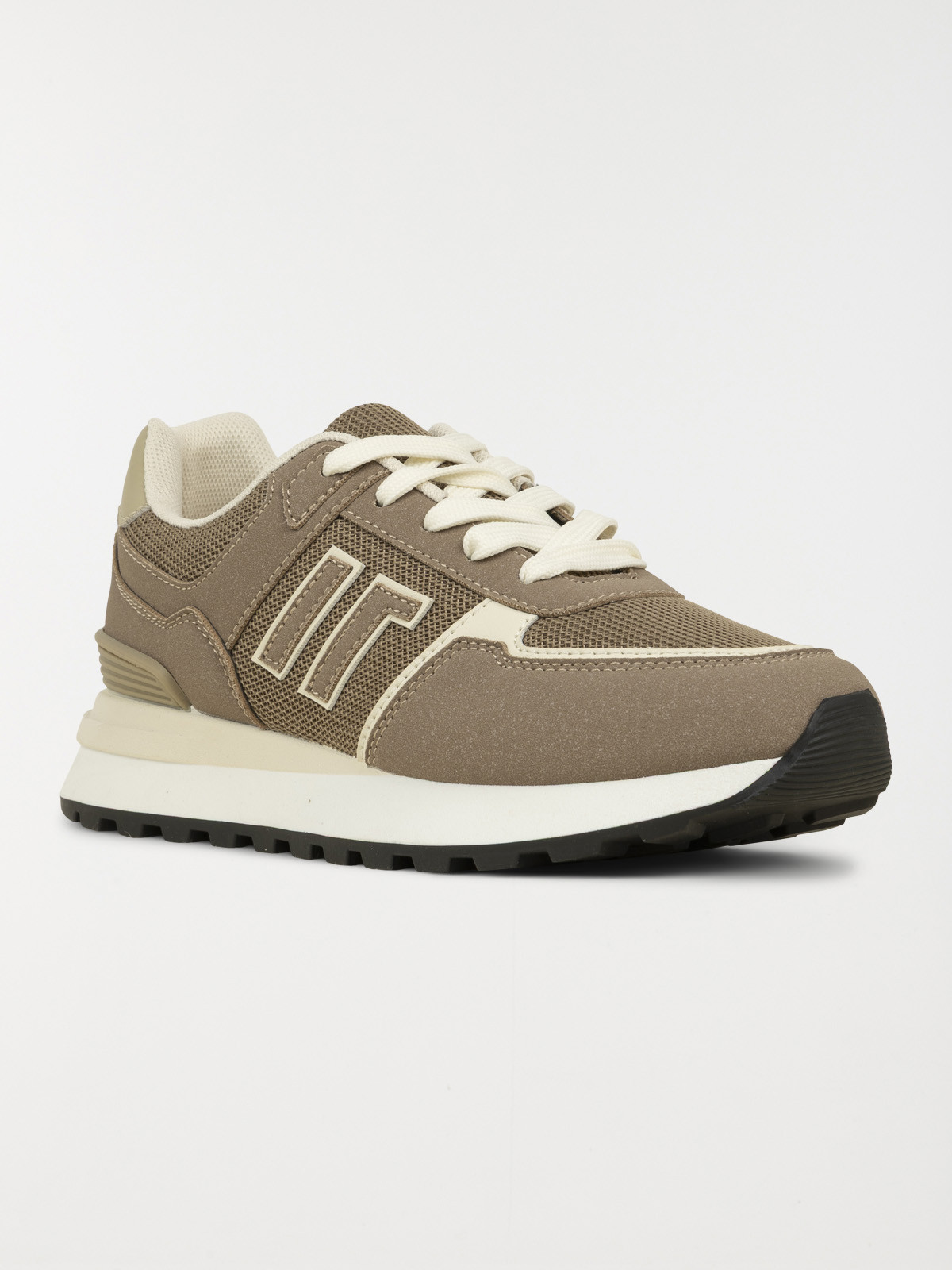 Basket coloris taupe femme (36-41) Basket coloris taupe femme (36-41)