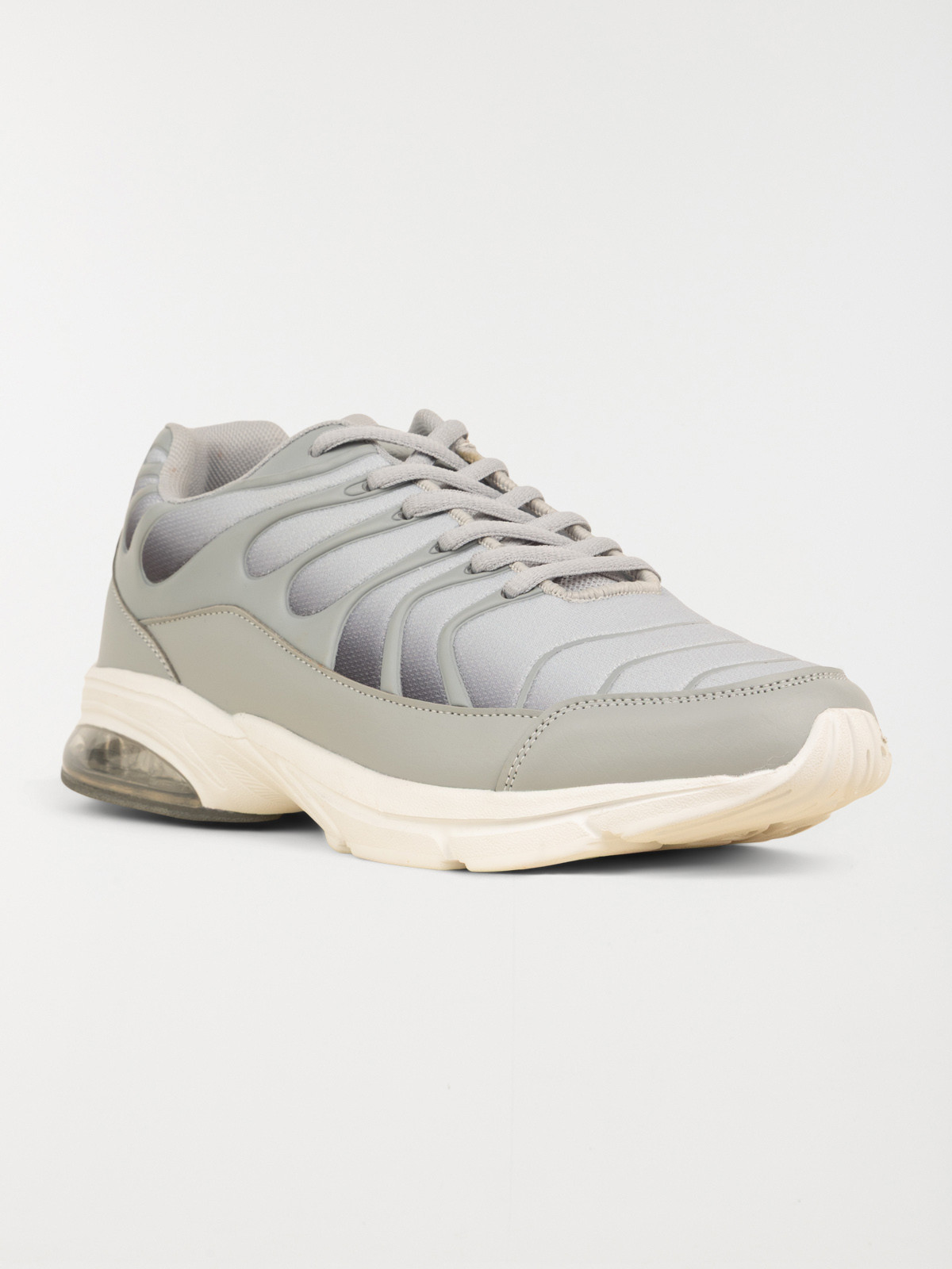 Baskets grises et blanches homme (40-46) Baskets grises et blanches homme (40-46)