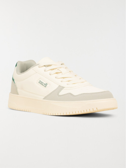 Basket à lacet blanche...