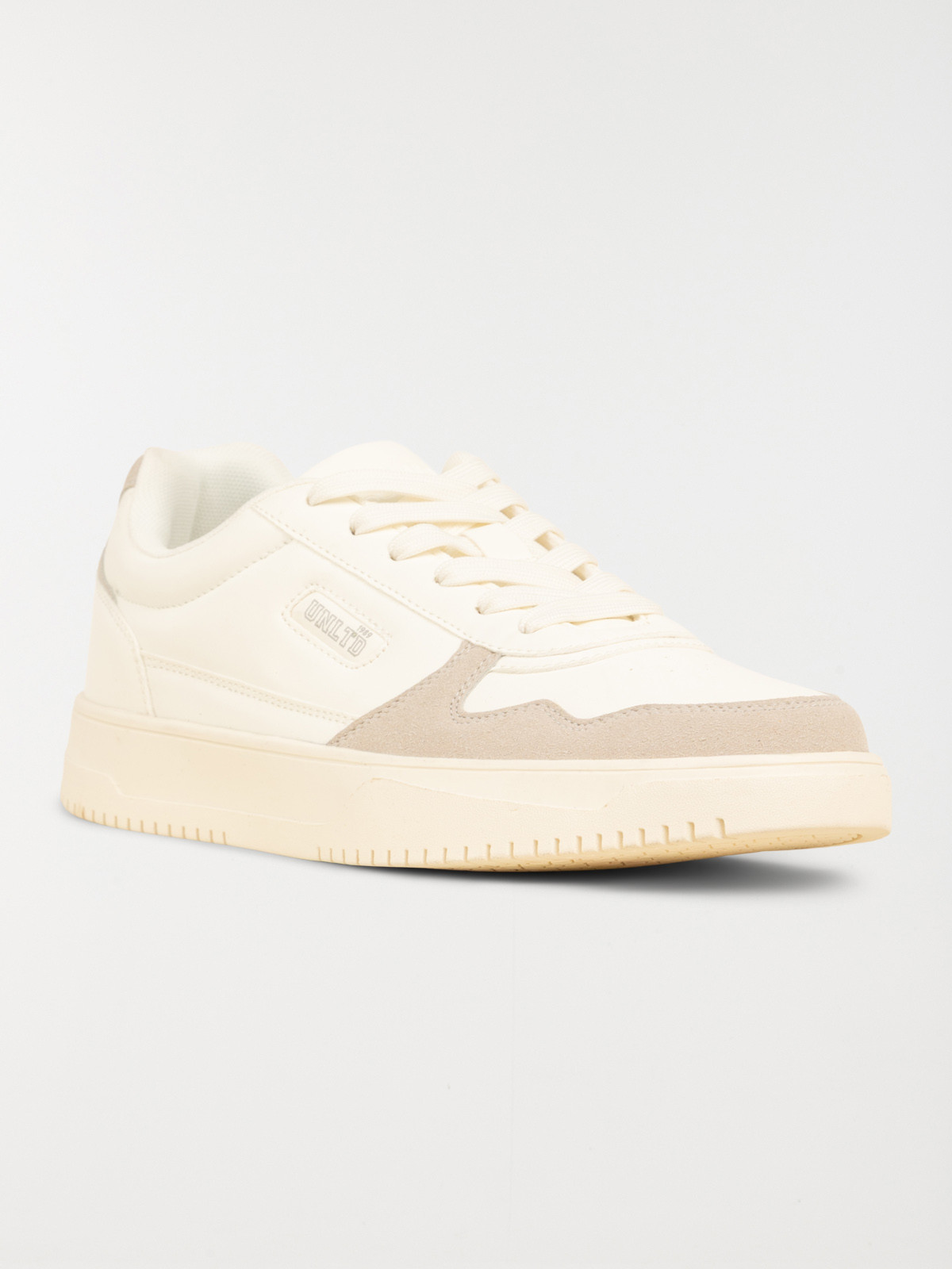 Basket blanche à lacet homme (40-45)